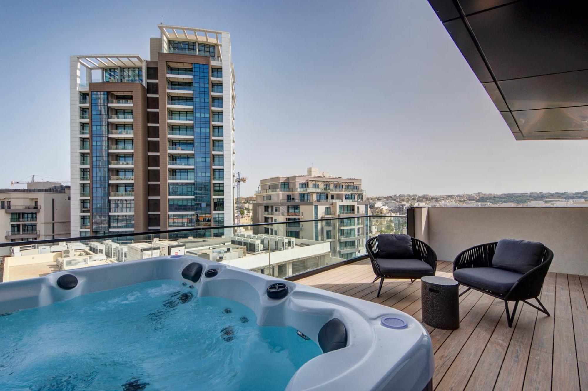 Suite Executive con terrazza e vasca da bagno con idromassaggio all'aperto